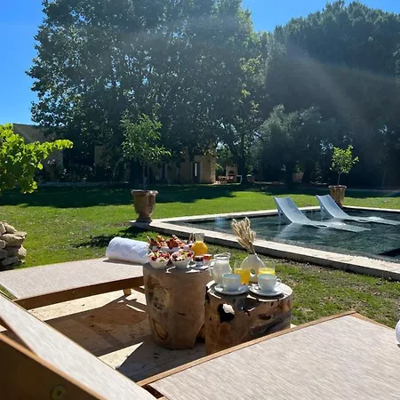 Bed and Breakfast Domaine De La Trinite Montpellier Sud - Piscine A Debordement - Tennis - Plage 10 Min