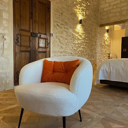 Domaine De La Trinite Montpellier Sud - Piscine A Debordement - Tennis - Plage 10 Min Bed and Breakfast Mauguio