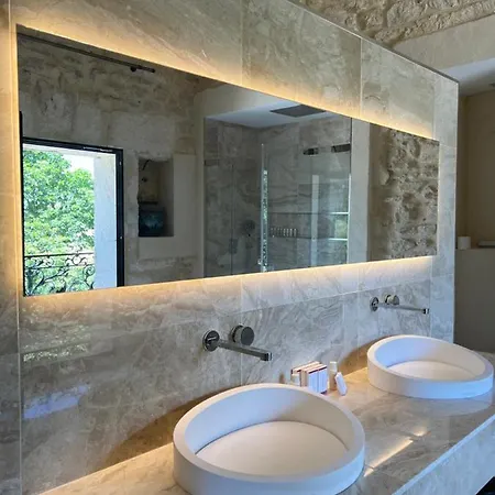 Domaine De La Trinite Montpellier Sud - Piscine A Debordement - Tennis - Plage 10 Min Bed and Breakfast *