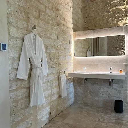 Bed and Breakfast Domaine De La Trinite Montpellier Sud - Piscine A Debordement - Tennis - Plage 10 Min *